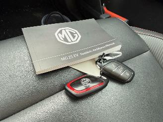 MG ZS EV Long Range Luxury 70 kWh Pano Navi Clima 65772 Km NAP ! picture 13