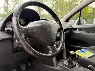 Peugeot 207 1.6 VTi Look Airco Cruise picture 6