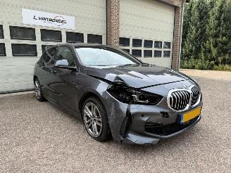 BMW 1-serie 118i M-Sport Automaat Pano Navi Clima picture 2