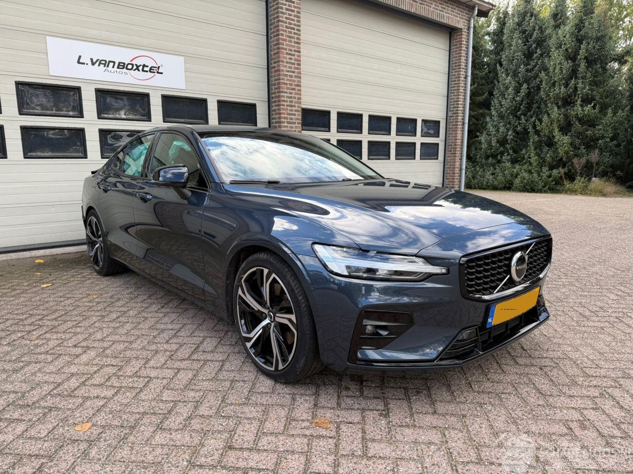 Volvo S-60 2.0 B4 Ultimate Dark Automaat Pano Navi 95508 Km NAP !