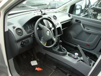 Volkswagen Caddy Combi  picture 8