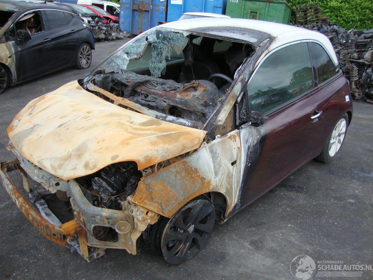 Opel Adam 