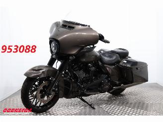 damaged motor cycles Harley-Davidson Street Glide CVO 117 Rockford Fosgate Cruise Heizgriffe Navi Bluetooth 2021/4