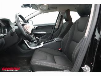 Volvo V-60 2.0 D2 Kinetic Navi Clima Cruise PDC AHK picture 16