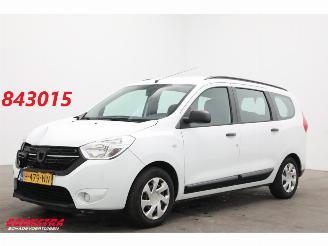 Damaged car Dacia Lodgy 1.3 TCe 130 PK Essential 7-Pers Airco PDC 2020/3