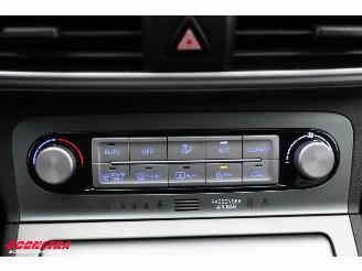 Hyundai Kona EV Comfort 64 kWh ACC Warmtepomp Camera Navi Clima SHZ picture 23