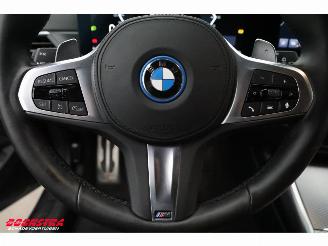 BMW 3-serie 320 e Touring M-Sport Memory H/K 360º SHZ 9.206 km! picture 16