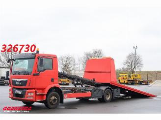 damaged trucks MAN TGM 15.250 Eurotechnik Schiebeplateau Brille Winde Euro 6 2015/3