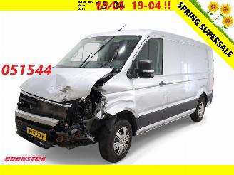 damaged commercial vehicles Volkswagen Crafter 2.0 TDI 140 PK L3H2 (L1H1) Airco Cruise AHK 2019/4