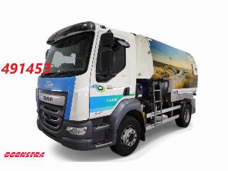 skadebil vrachtwagen DAF LF 230 FA Johnston VS652 Sweeper Kehrmaschine BY 2020 Euro 6 2020/1