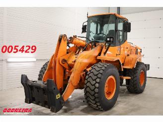 krockskadad bil machine CAT  DL250 Wiellader Airco BY 2011 2011/1