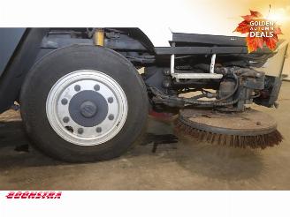 TENNANT  HMF 426 Veegmachine picture 15