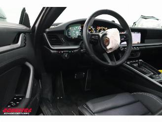 Porsche 911 992 3.0 Carrera Orig. NL Bose Schuifdak Sport Chrono 360° Bose. picture 18