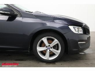 Volvo V-60 2.0 D2 Kinetic Navi Clima Cruise PDC AHK 148.573 km! picture 5