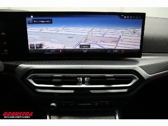 BMW 3-serie Touring 330i M-Sport Pano LED HUD Leder Cruise picture 16