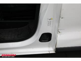 Peugeot e-Expert 50 kWh Kombi Aut. 9-zits PDC Airco Radio Bluetooth picture 6