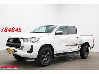 dañado vehículos comerciales Toyota Hilux 2.4 D-4D Aut. Double Cab Professional ACC Clima Camera 2.463 km! 2024/11