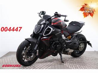 damaged motor cycles Ducati Diavel V4 LED Quickshift WheelieContr. 1.794 km! 2024/7