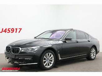 Vaurioauto  passenger cars BMW 7-serie 740e iPerformance Massage HUD Memory LRHZ ACC Camera 134.474 km! 2017/11