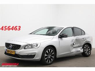 Unfallwagen Volvo S-60 1.5 T2 Aut. Kinetic Leder Clima Cruise PDC 107.824 km! 2018/1