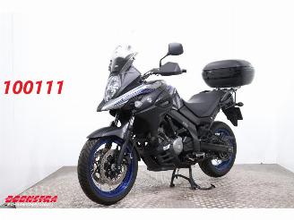 Vaurioauto  motor cycles Suzuki DL 650 V-Strom ABS Topkoffer 23.650 km! 2021/7