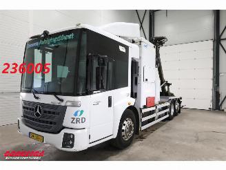 Vaurioauto  trucks Mercedes Econic Seitenlader VDL Transilift 6X2 Euro 6 216.318 km! 2014/5