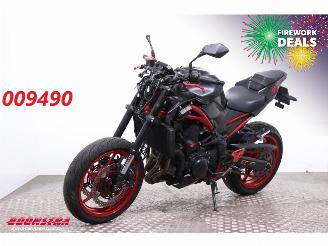 dommages motocyclettes  Kawasaki  Z900 ABS LED 35 KW 2021/2
