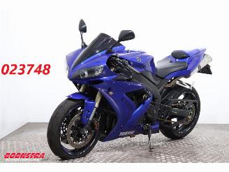 uszkodzony motocykle Yamaha  YZF-R1 Leo Vince 2006/2