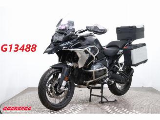 damaged motor cycles BMW R 1250 GS Triple Black 3X Pakket! 2023/1