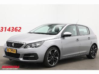 Vaurioauto  passenger cars Peugeot 308 1.2 PureTech Active Navi Clima Cruise PDC AHK 151.469 km! 2018/1