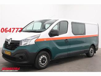 Vaurioauto  commercial vehicles Renault Trafic 1.6 dCi L2-H1 DoKa Navi Airco Cruise PDC AHK 2015/9