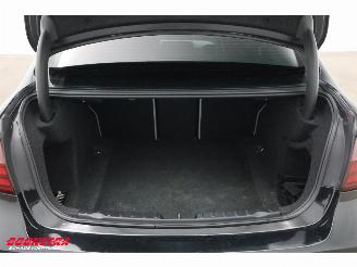BMW 3-serie 320i EDE SportLine BiXenon Navi Clima Cruise SHZ picture 24