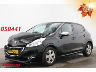 Voiture accidenté Peugeot 208 1.2 VTi Style Navi Airco Cruise PDC 117.066 km! 2014/4