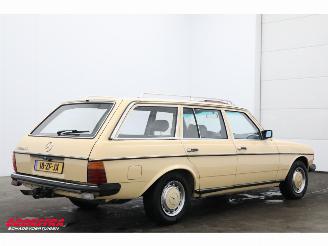Mercedes  300 TD Combi Aut. W123 Radio AHK + extra wielset! picture 3