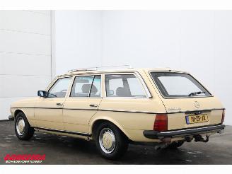 Mercedes  300 TD Combi Aut. W123 Radio AHK + extra wielset! picture 4