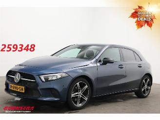 skadebil auto Mercedes A-klasse 180 LED Navi Clima Cruise Camera SHZ 32.862 km! 2021/11