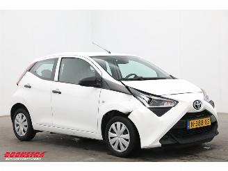 Toyota Aygo 1.0 VVT-i x-fun Bluetooth Airco Cruise 49.610 km! picture 2