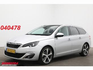 Voiture accidenté Peugeot 308 SW 1.2 PureTech Aut. Allure Pano LED Navi Clima Cruise PDC 2016/2