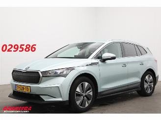 krockskadad bil auto Skoda Enyaq 80 LED ACC Navi Clima Camera LRHZ SHZ 2023/9