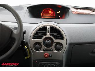 Renault Modus 1.2 TCE Expression Airco Radio/CD 106.670 km! picture 15