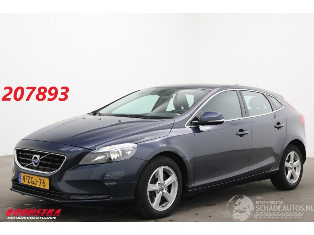 Volvo V-40 2.0 D4 Momentum Business Navi Clima Cruise PDC