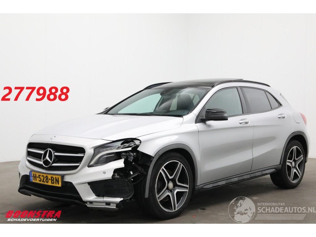 Mercedes GLA 220d 4Matic Aut. AMG BiXenon Pano Navi Clima Cruise PDC