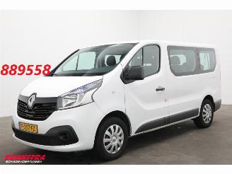 Vaurioauto  commercial vehicles Renault Trafic Passenger 1.6 dCi Expression Energy 9-Pers. Airco 2018/5