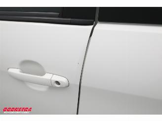 Toyota Aygo 1.0 VVT-i x-play limited Airco Bluetooth Cruise Camera 74.091 km! picture 12