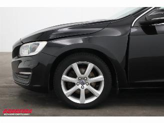 Volvo V-60 1.5 T2 Aut. Polar+ BiXenon Navi Clima Cruise SHZ PDC 152.278 km! picture 12