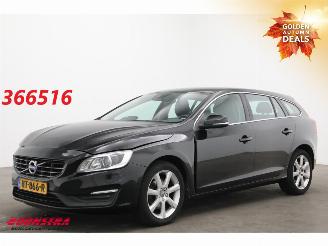 skadebil auto Volvo V-60 1.5 T2 Aut. Polar+ BiXenon Navi Clima Cruise SHZ PDC 152.278 km! 2017/4