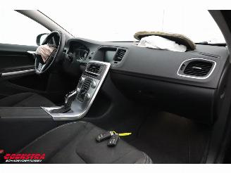 Volvo V-60 1.5 T2 Aut. Polar+ BiXenon Navi Clima Cruise SHZ PDC 152.278 km! picture 13