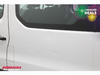 Renault Trafic Passenger 1.6 dCi Expression 9-Pers. Airco picture 5