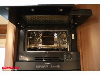 LMC  T732G Comfort TI 2.3 MJ Aut. Solar Garage Single Beds Oven picture 25