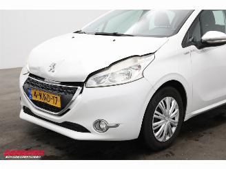 Peugeot 208 1.2 VTi 5-DRS Urban Soul Navi Clima Cruise PDC picture 13